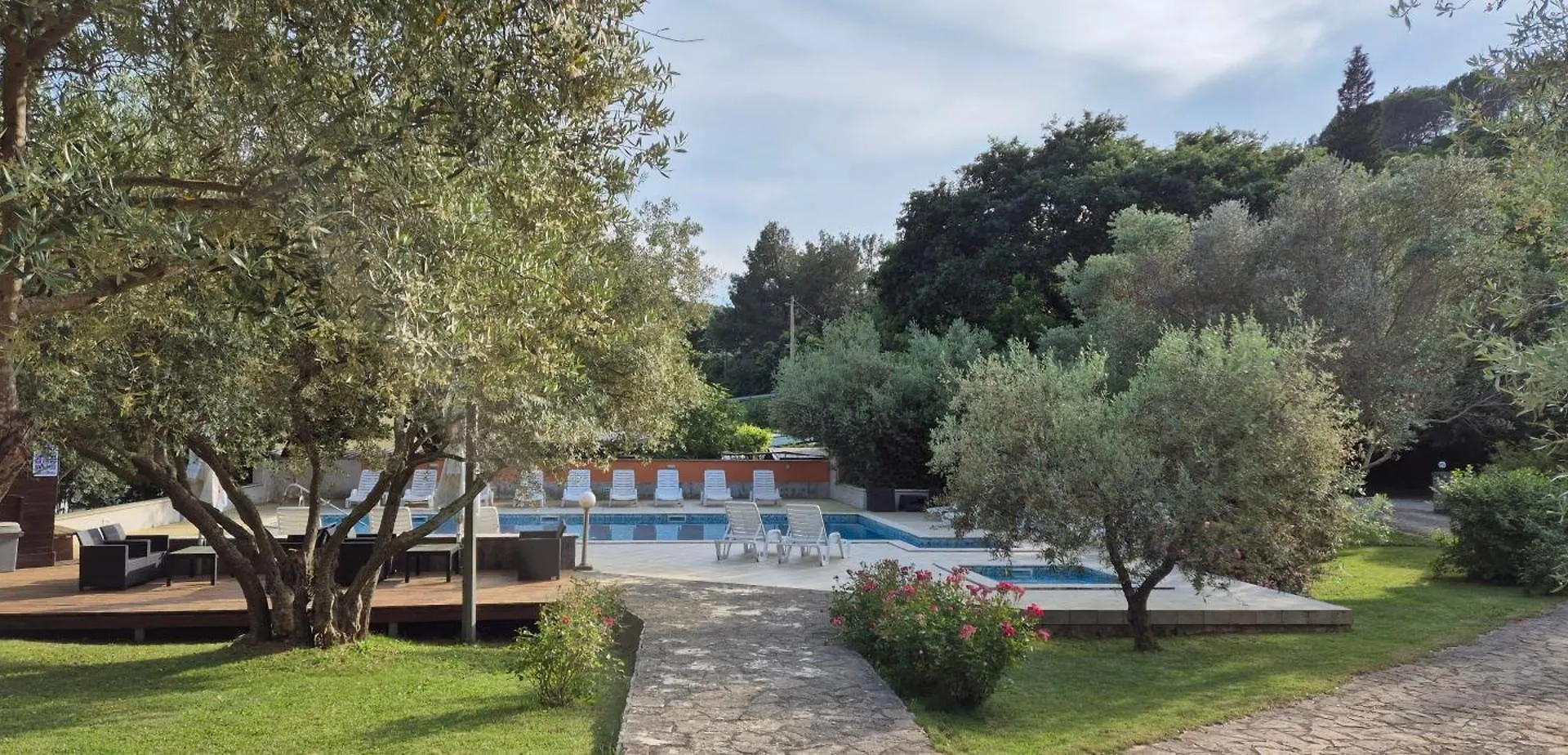 Hotel Carmen Krnica 3*,